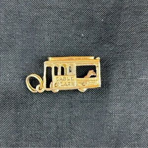 VTG. (75)14KT Stamped Gold 3.83g. San Fransisco Cable Car Trolley Charm/Pendant